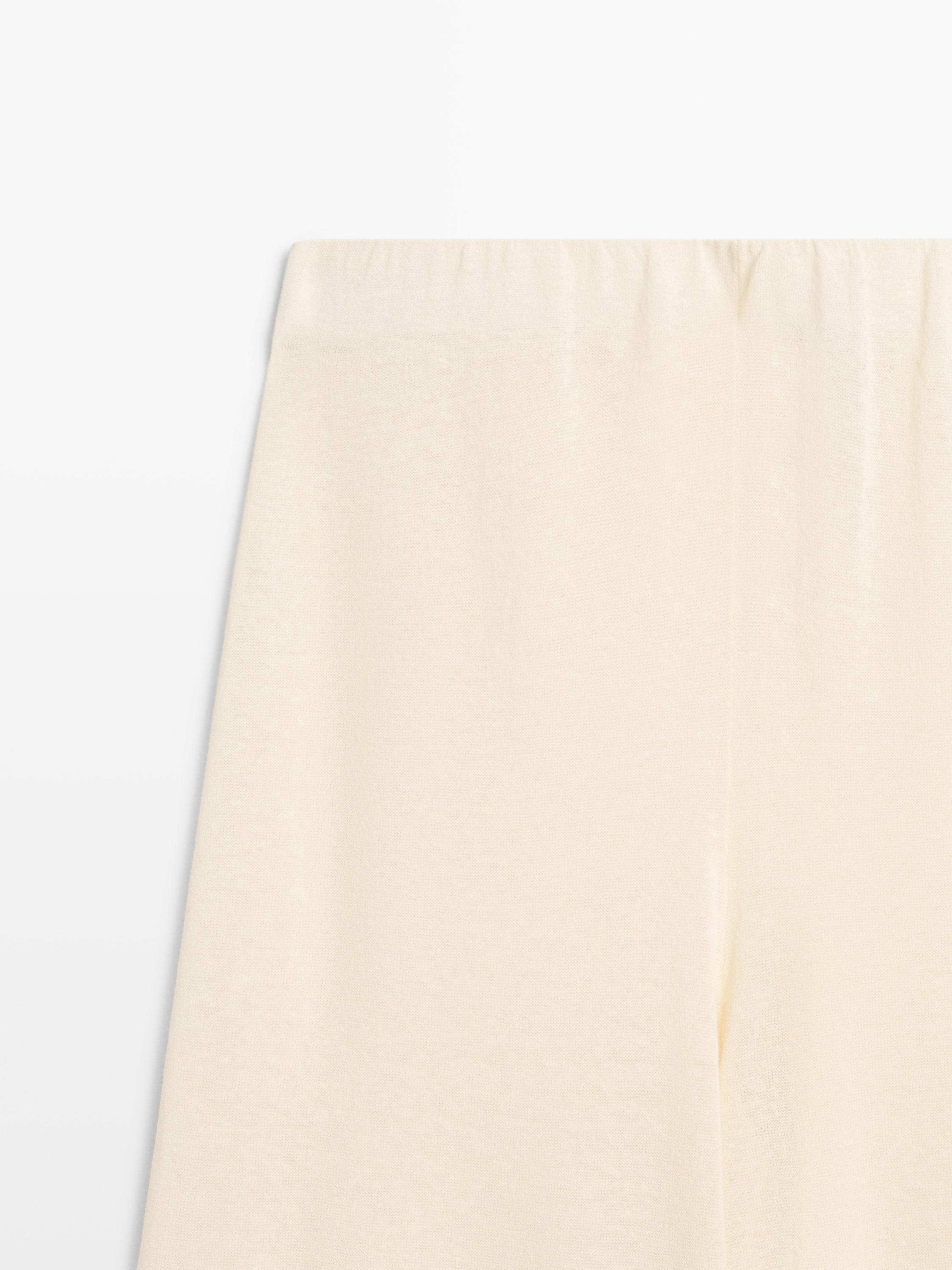 Total look wide-leg flowing trousers